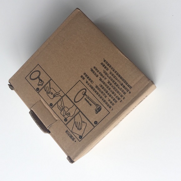 3 FOR $30 Drill- Free Makeup Mirror ii - Picture 5 of 5